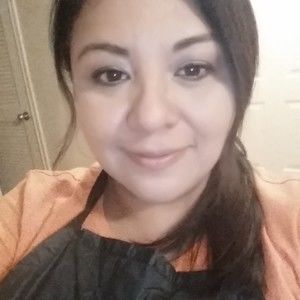 Meet your Posher, Claudia